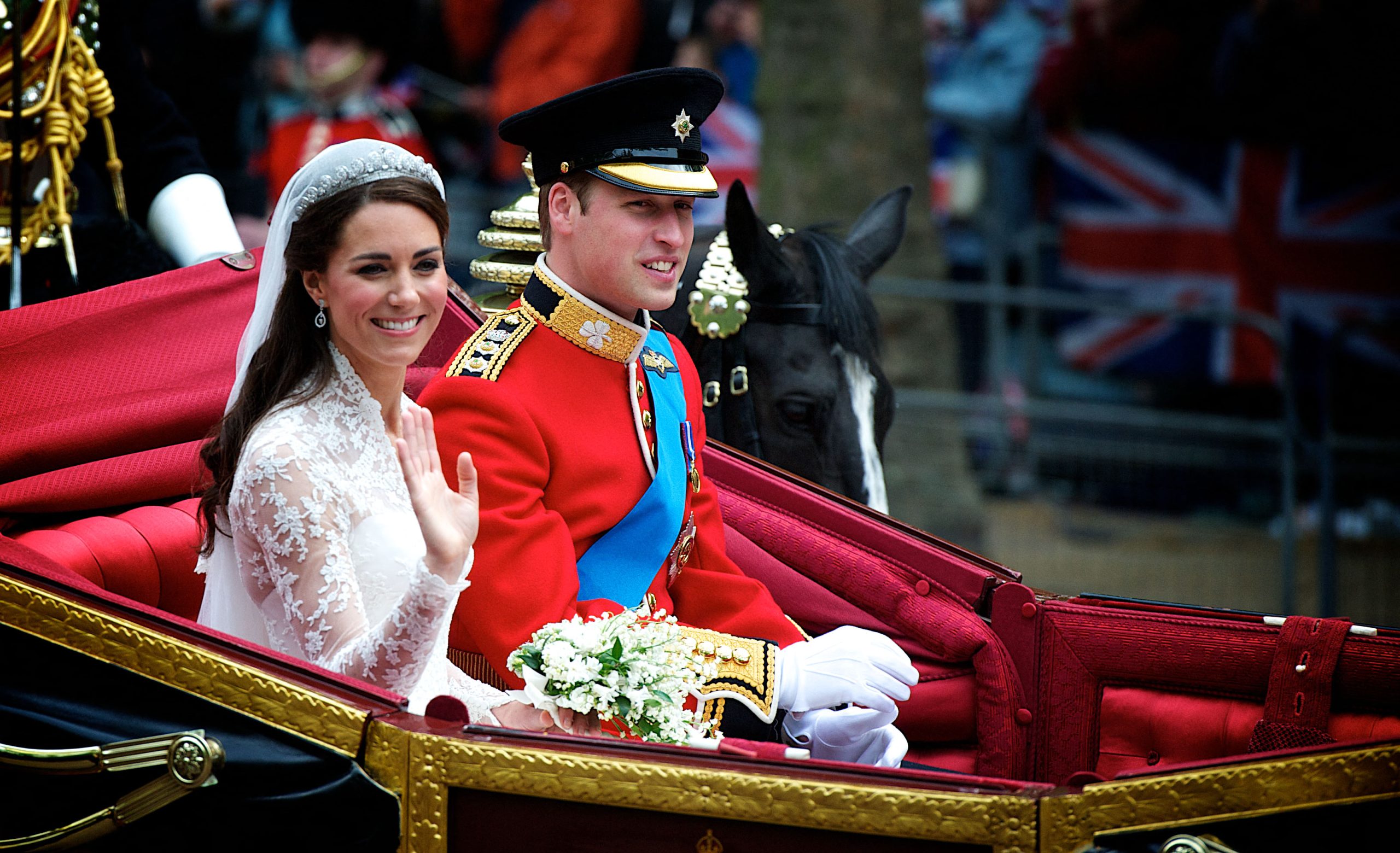 WILLIAM & KATE: A ROYAL WEDDING MINUTE BY MINUTE